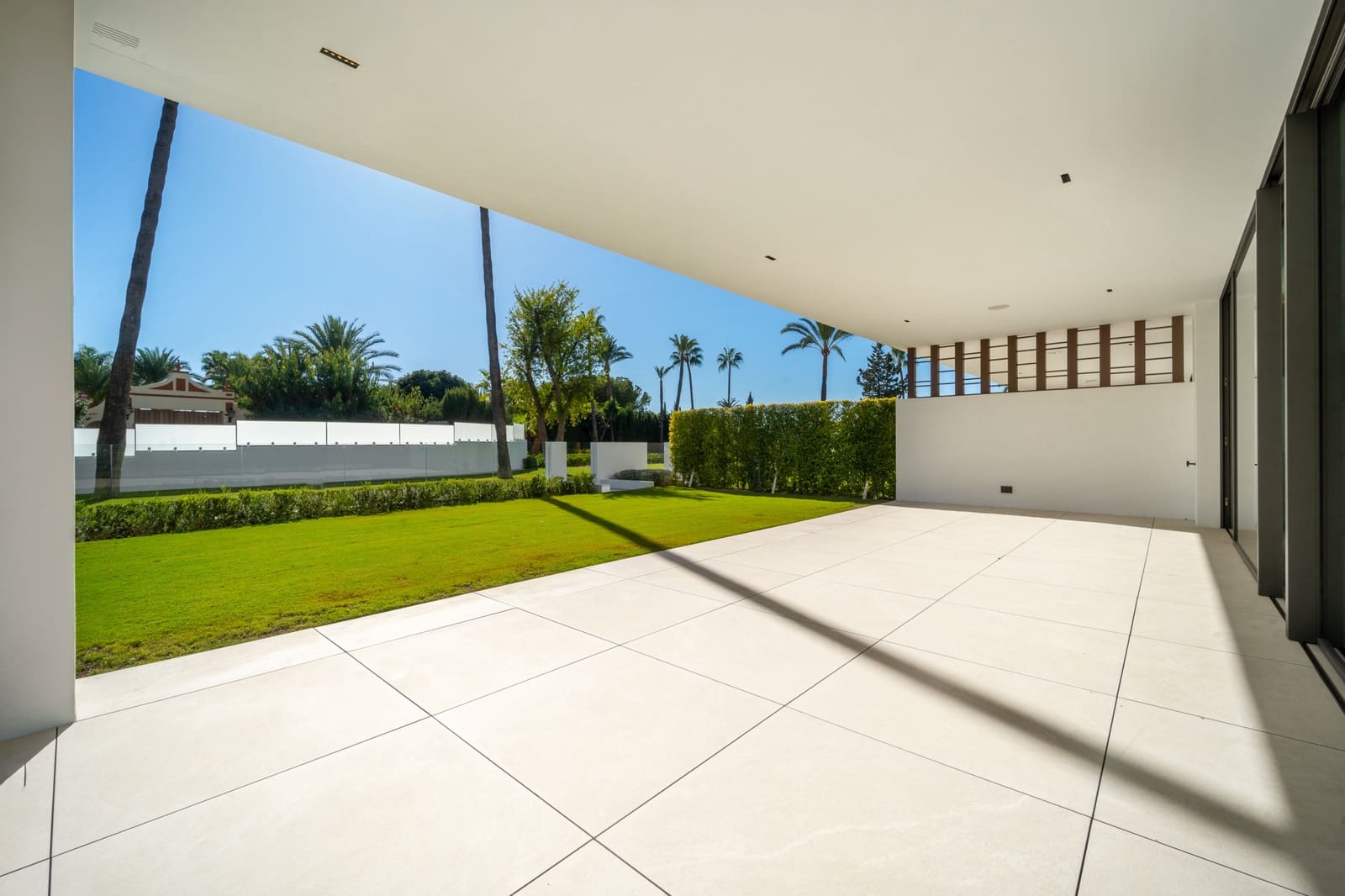 3 soveværelse Villa til salg i Marbella med swimmingpool garage - € 5.950.000 (Ref: 9655863)