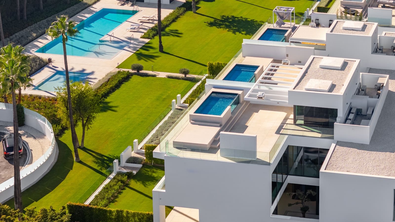 3 soveværelse Villa til salg i Marbella med swimmingpool garage - € 5.950.000 (Ref: 9655863)