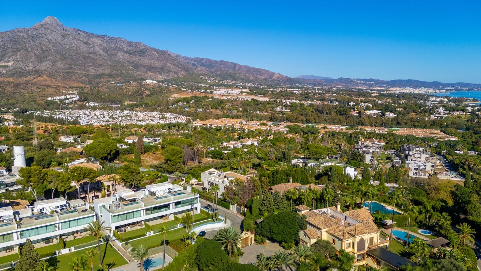 3 soveværelse Villa til salg i Marbella med swimmingpool garage - € 5.950.000 (Ref: 9655863)