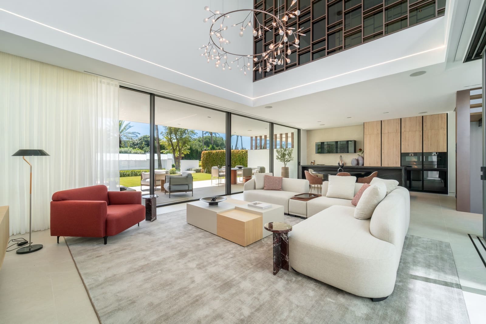 3 bedroom Villa for sale in Marbella with pool garage - € 5,950,000 (Ref: 9655863)