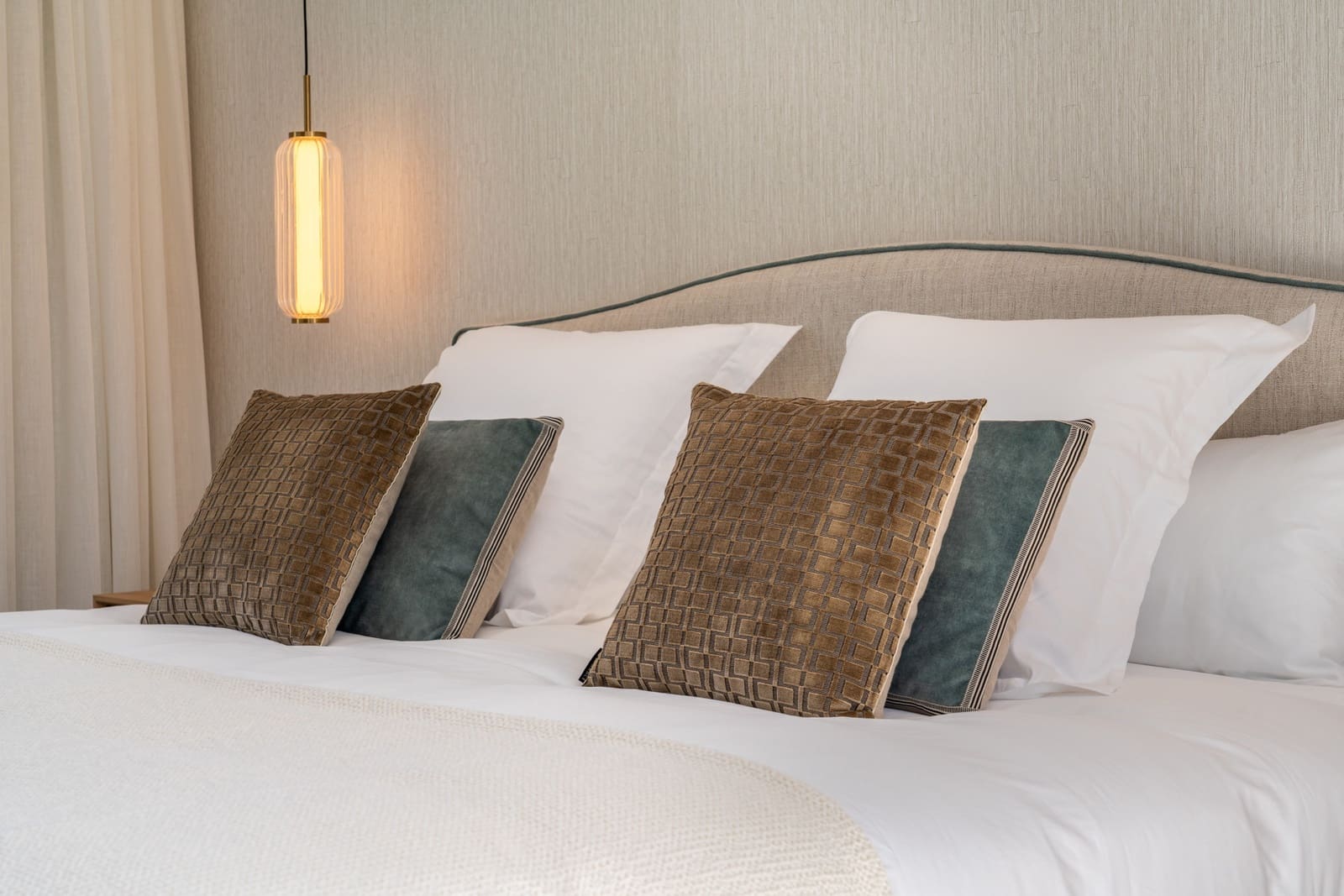 3 bedroom Villa for sale in Marbella with pool garage - € 5,950,000 (Ref: 9655863)