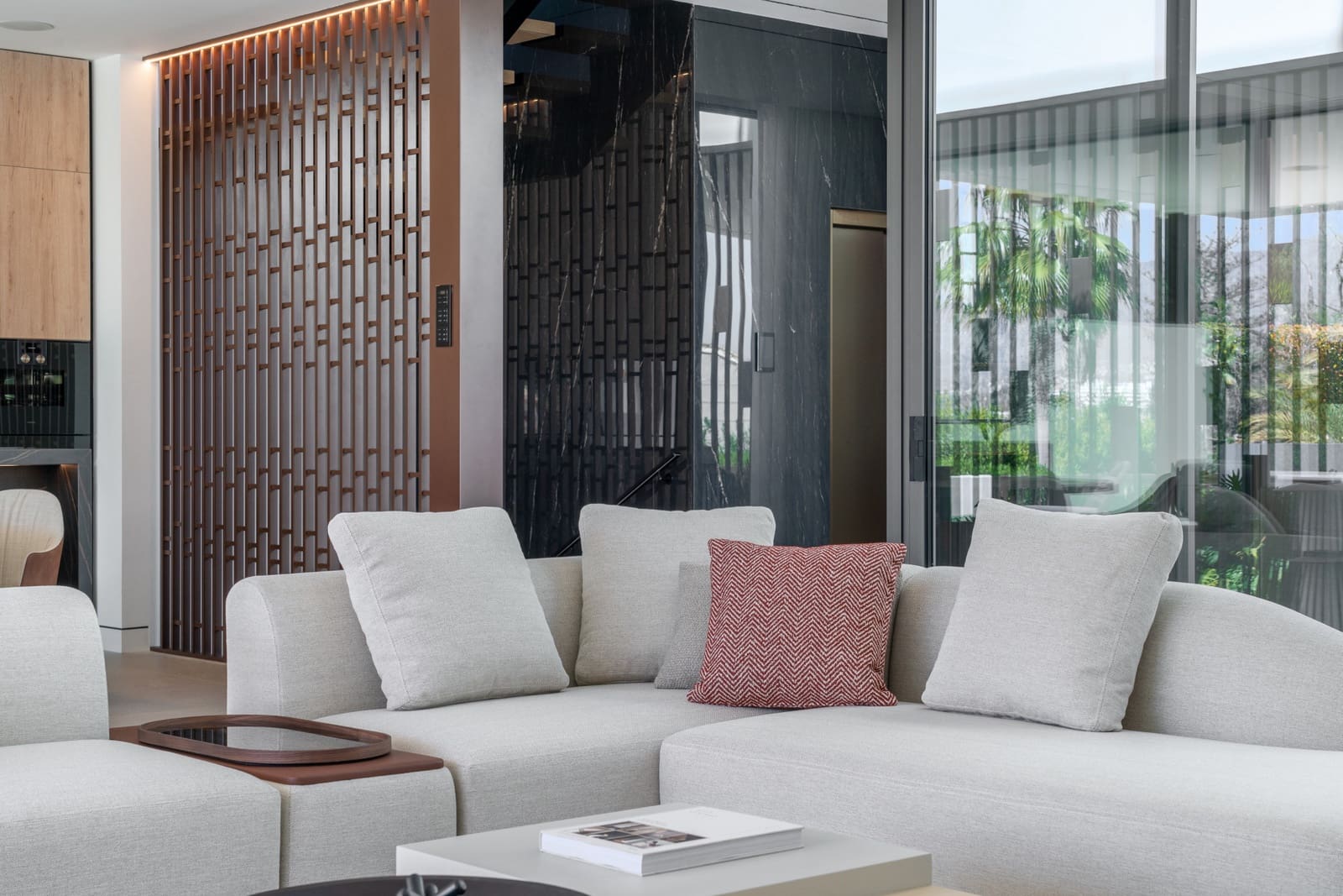 3 bedroom Villa for sale in Marbella with pool garage - € 5,950,000 (Ref: 9655863)