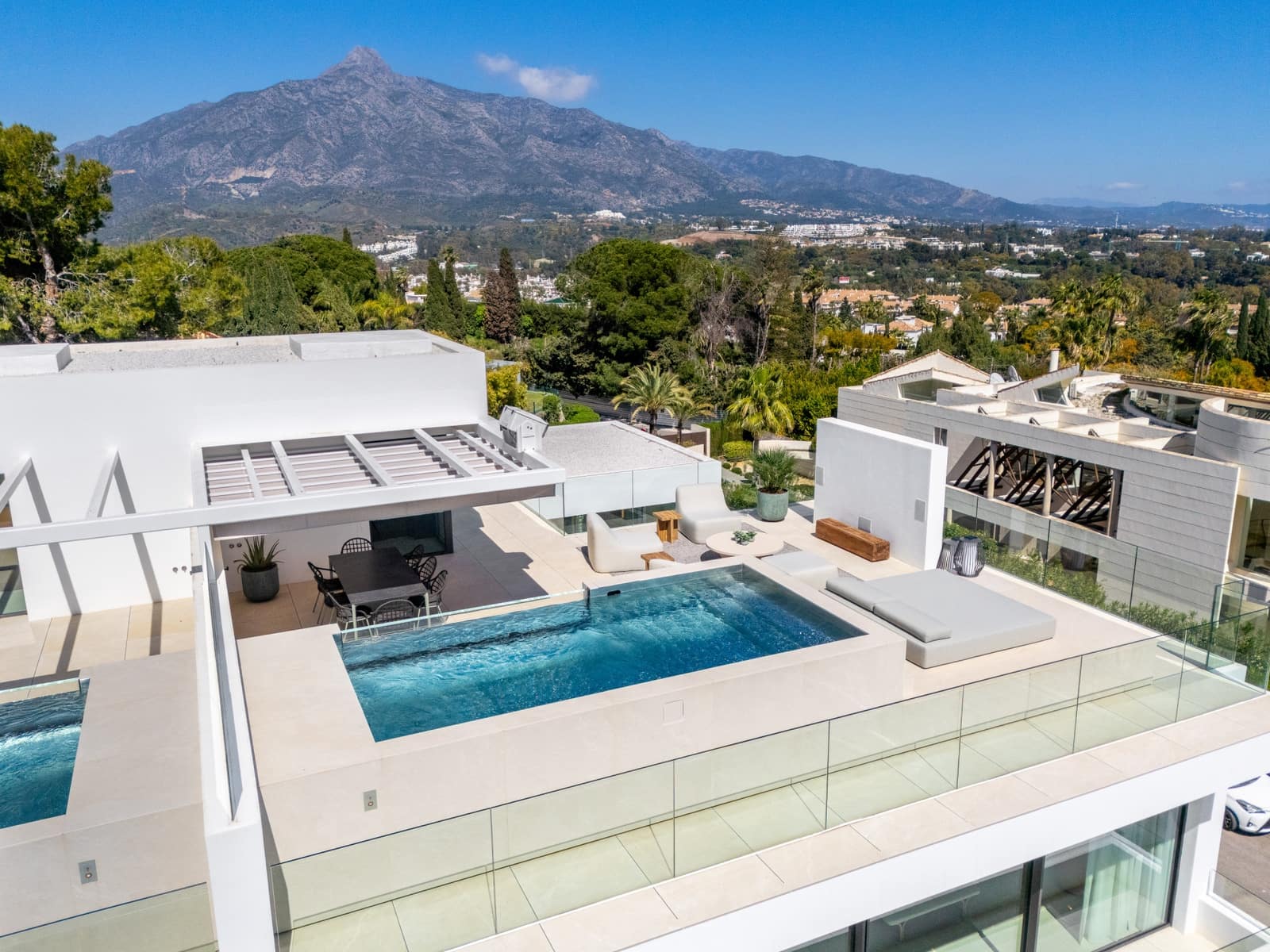 3 quarto Moradia para venda em Marbella com piscina garagem - 5 950 000 € (Ref: 9655863)