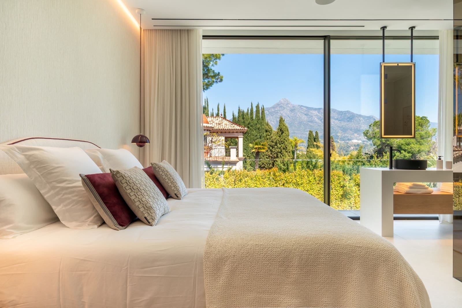 3 quarto Moradia para venda em Marbella com piscina garagem - 5 950 000 € (Ref: 9655863)