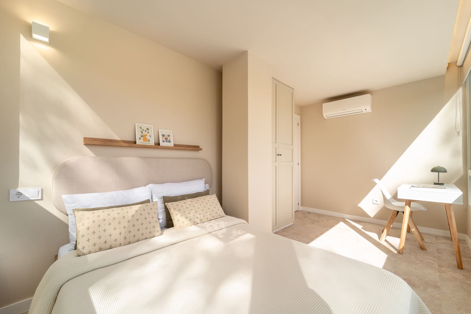 Appartement de 2 chambres à louer à Marbella avec piscine garage - 2 750 € (Ref: 9665135)