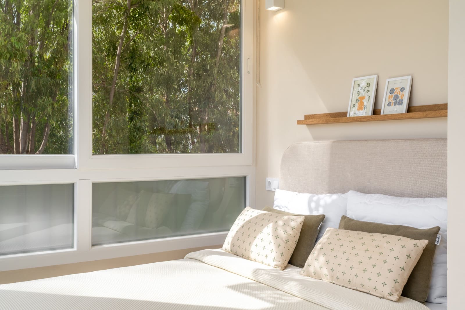 Appartement de 2 chambres à louer à Marbella avec piscine garage - 2 750 € (Ref: 9665135)