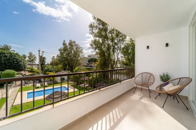 Appartement de 2 chambres à louer à Marbella avec piscine garage - 2 750 € (Ref: 9665135)