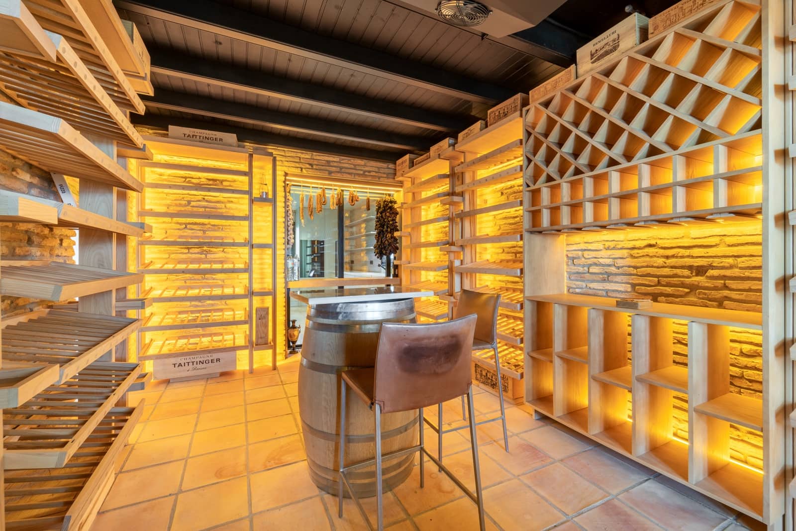 4 slaapkamer Penthouse te huur in Marbella met zwembad garage - € 18.000 (Ref: 9667178)