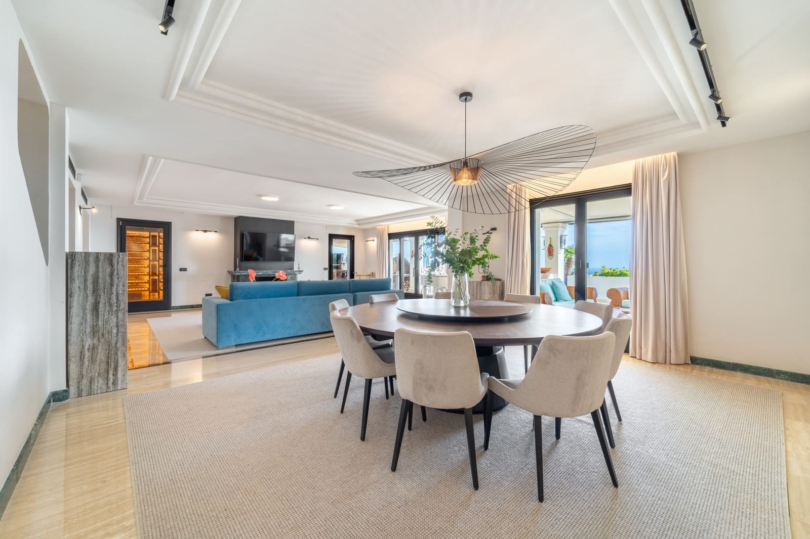 4 soveværelse Penthouse til leje i Marbella med swimmingpool garage - € 16.500 (Ref: 9667178)