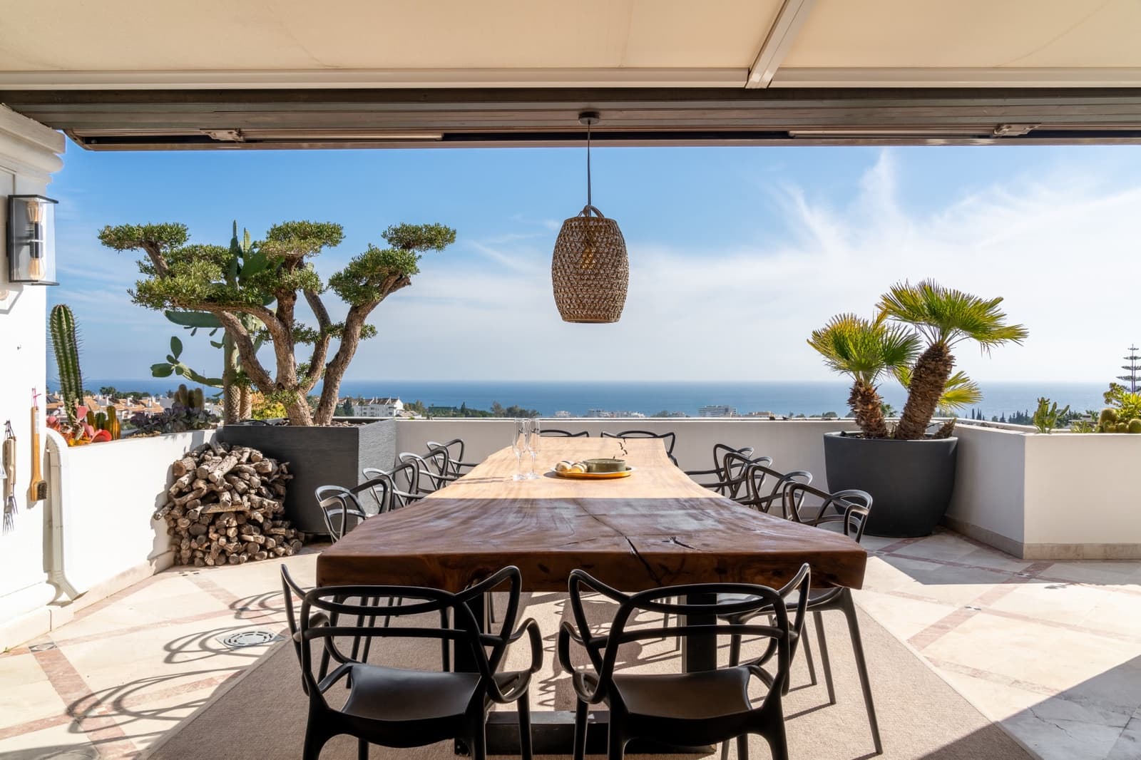 4 soveværelse Penthouse til leje i Marbella med swimmingpool garage - € 16.500 (Ref: 9667178)
