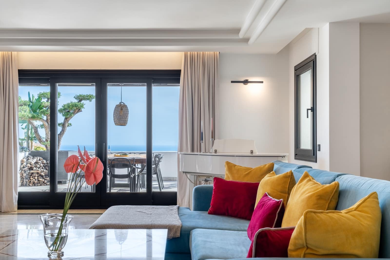 4 soveværelse Penthouse til leje i Marbella med swimmingpool garage - € 16.500 (Ref: 9667178)