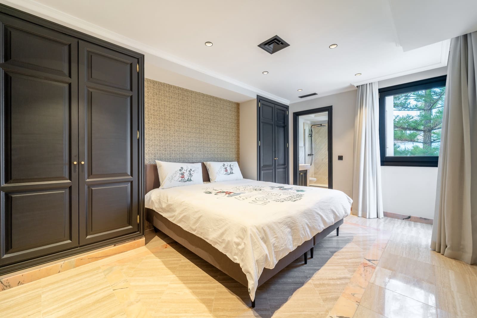 4 soveværelse Penthouse til leje i Marbella med swimmingpool garage - € 16.500 (Ref: 9667178)