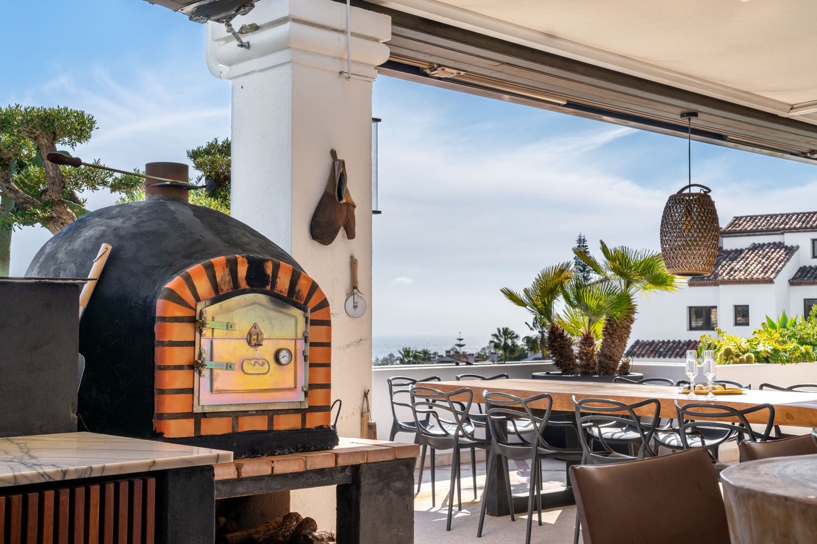 4 soveværelse Penthouse til leje i Marbella med swimmingpool garage - € 16.500 (Ref: 9667178)