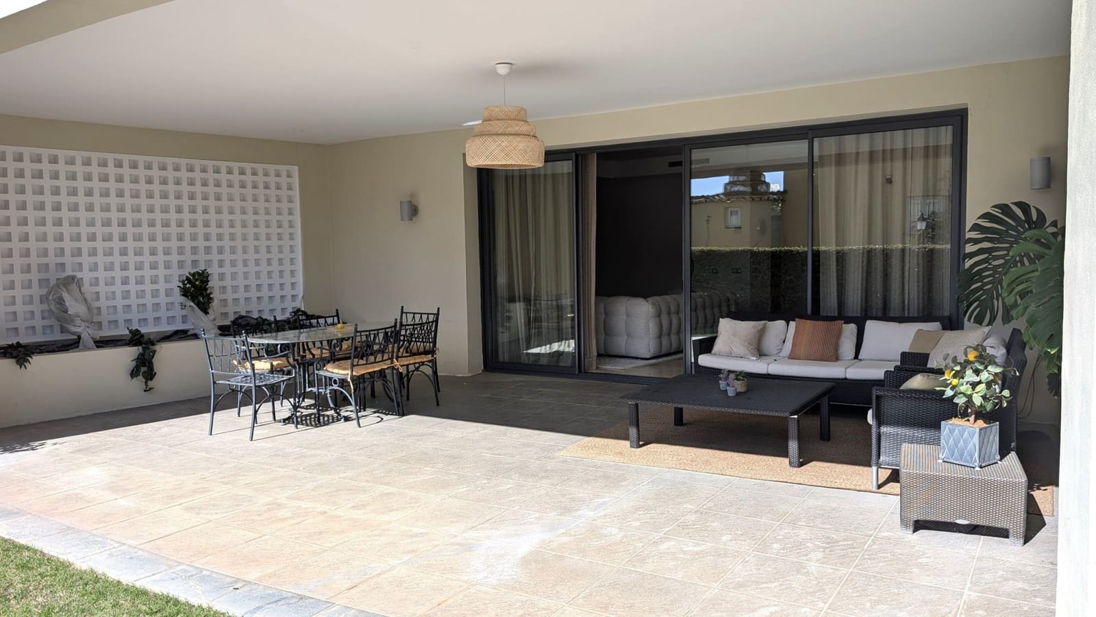 2 soveværelse Lejlighed til leje i Marbella med swimmingpool garage - € 5.000 (Ref: 9672453)