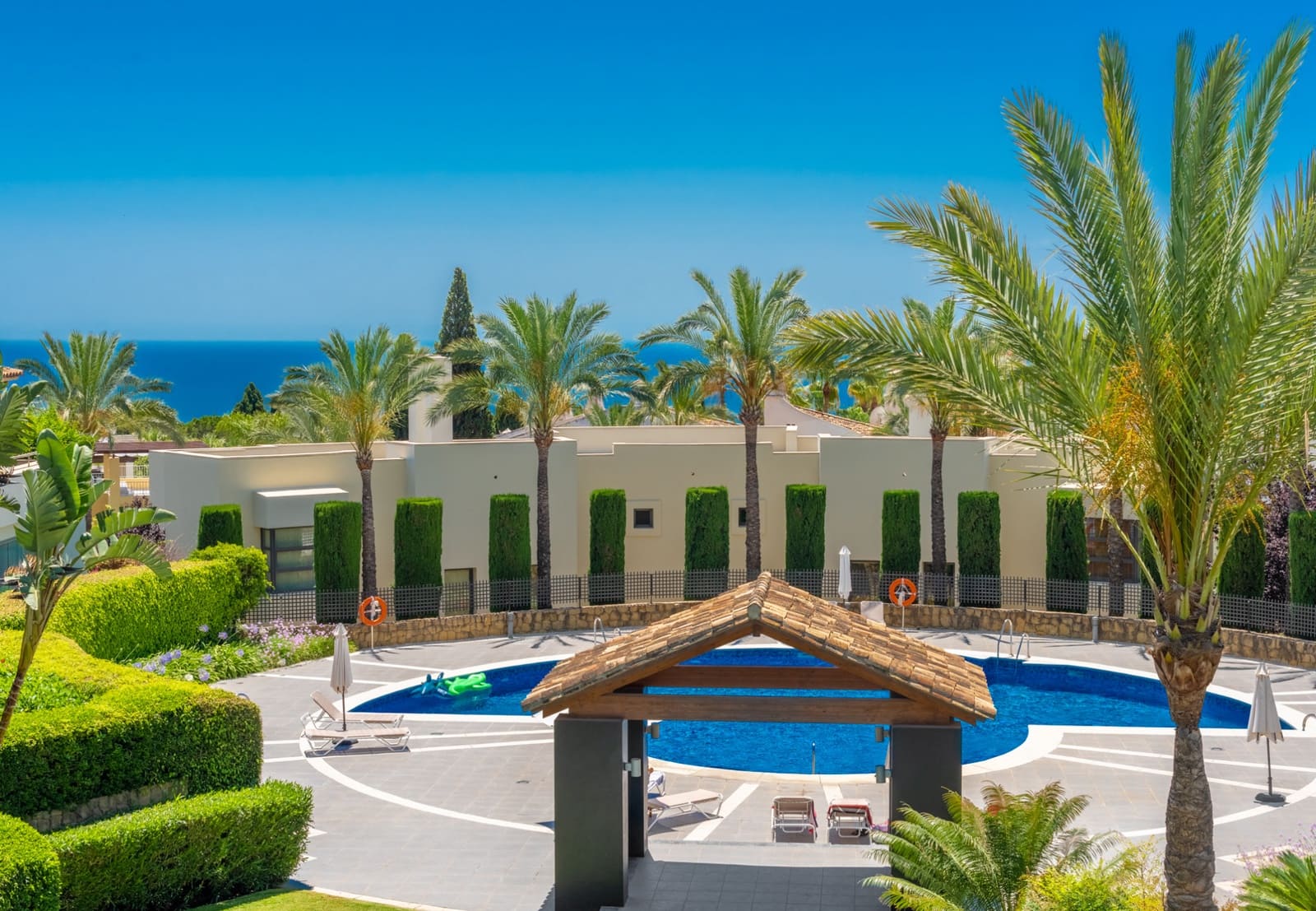 2 soveværelse Lejlighed til leje i Marbella med swimmingpool garage - € 5.000 (Ref: 9672453)