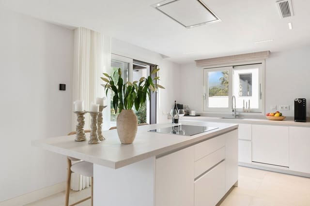 3 sovrum Takvåning till salu i Marbella med pool garage - 3 895 000 € (Ref: 9677062)