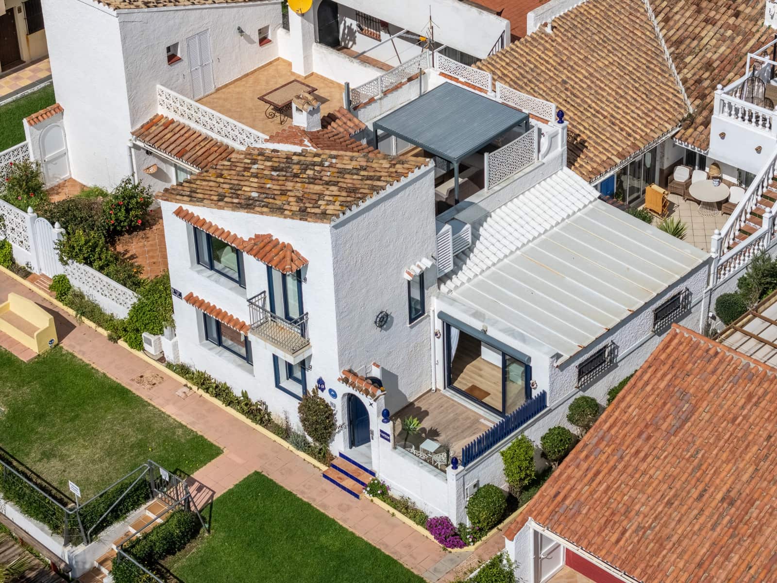 2 chambre Maison de Ville à vendre à Estepona avec piscine garage - 1 500 000 € (Ref: 9677063)