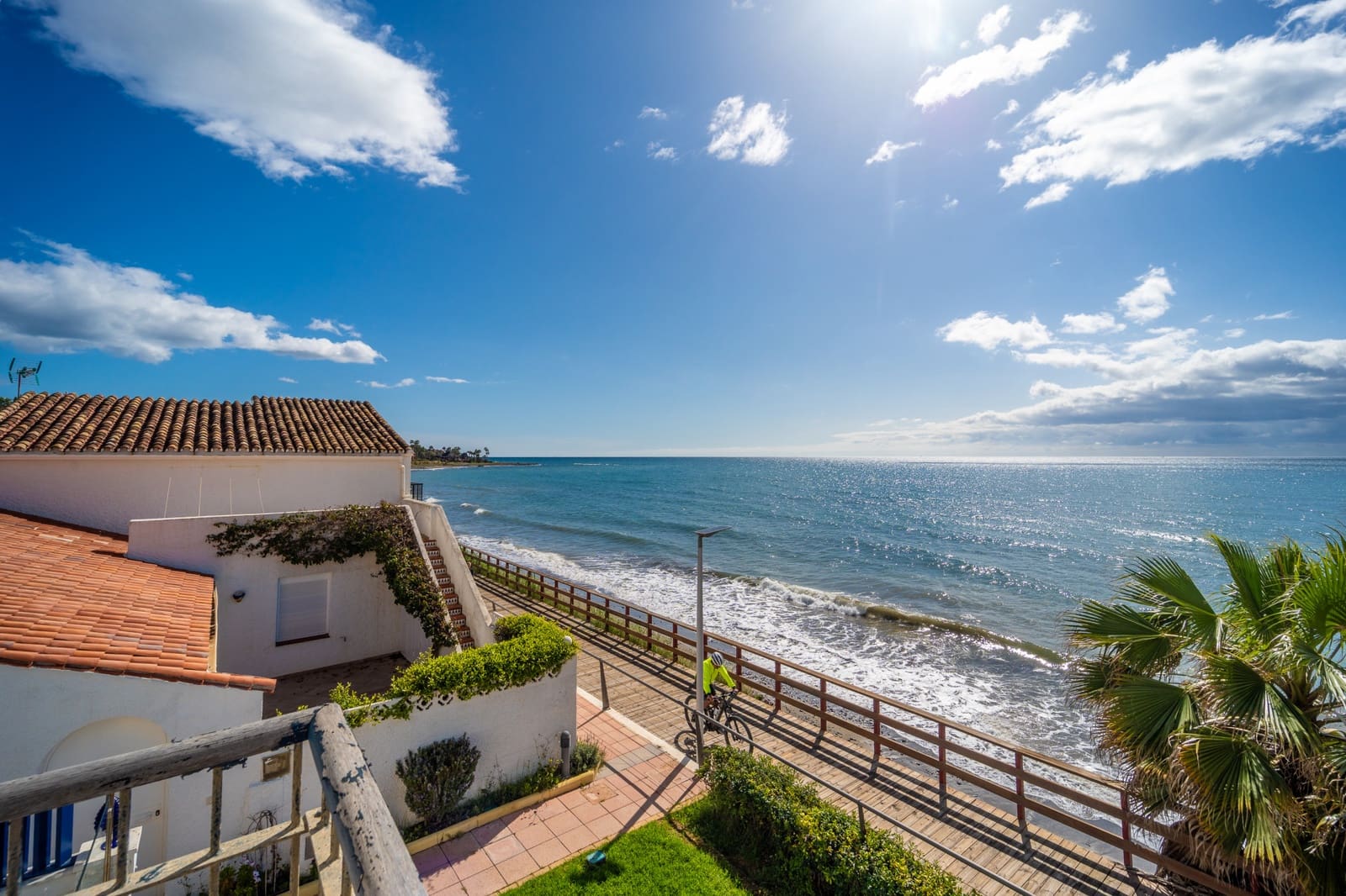 2 soverom Hus til salgs i Estepona med svømmebasseng garasje - € 1 500 000 (Ref: 9677063)