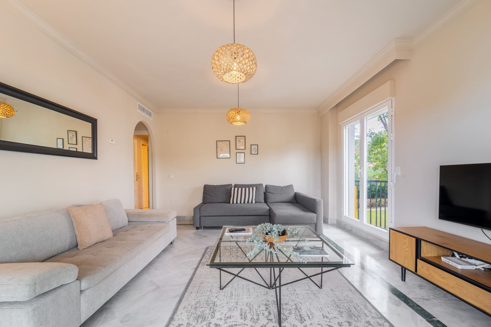 3 bedroom Apartment for rent in Marbella with pool garage - € 2,500 (Ref: 9679279)