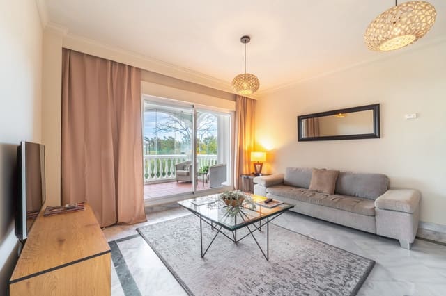 3 Zimmer Apartment zu vermieten in Marbella mit Pool Garage - 2.500 € (Ref: 9679279)