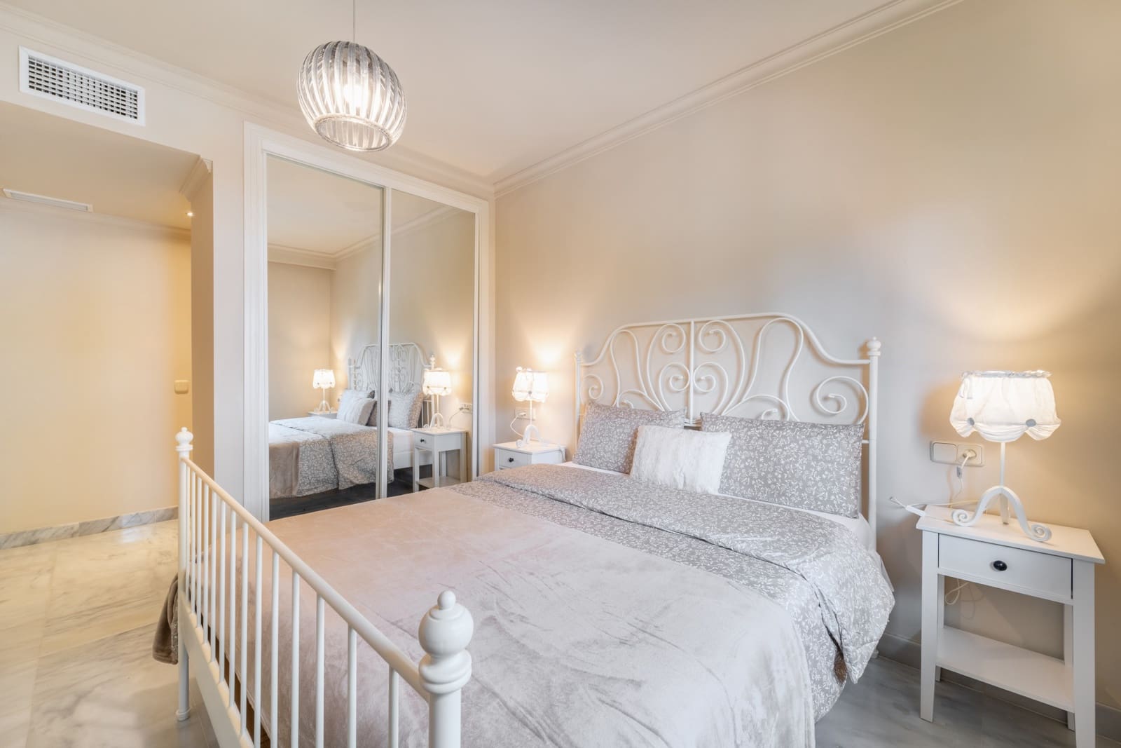 3 bedroom Apartment for rent in Marbella with pool garage - € 2,500 (Ref: 9679279)