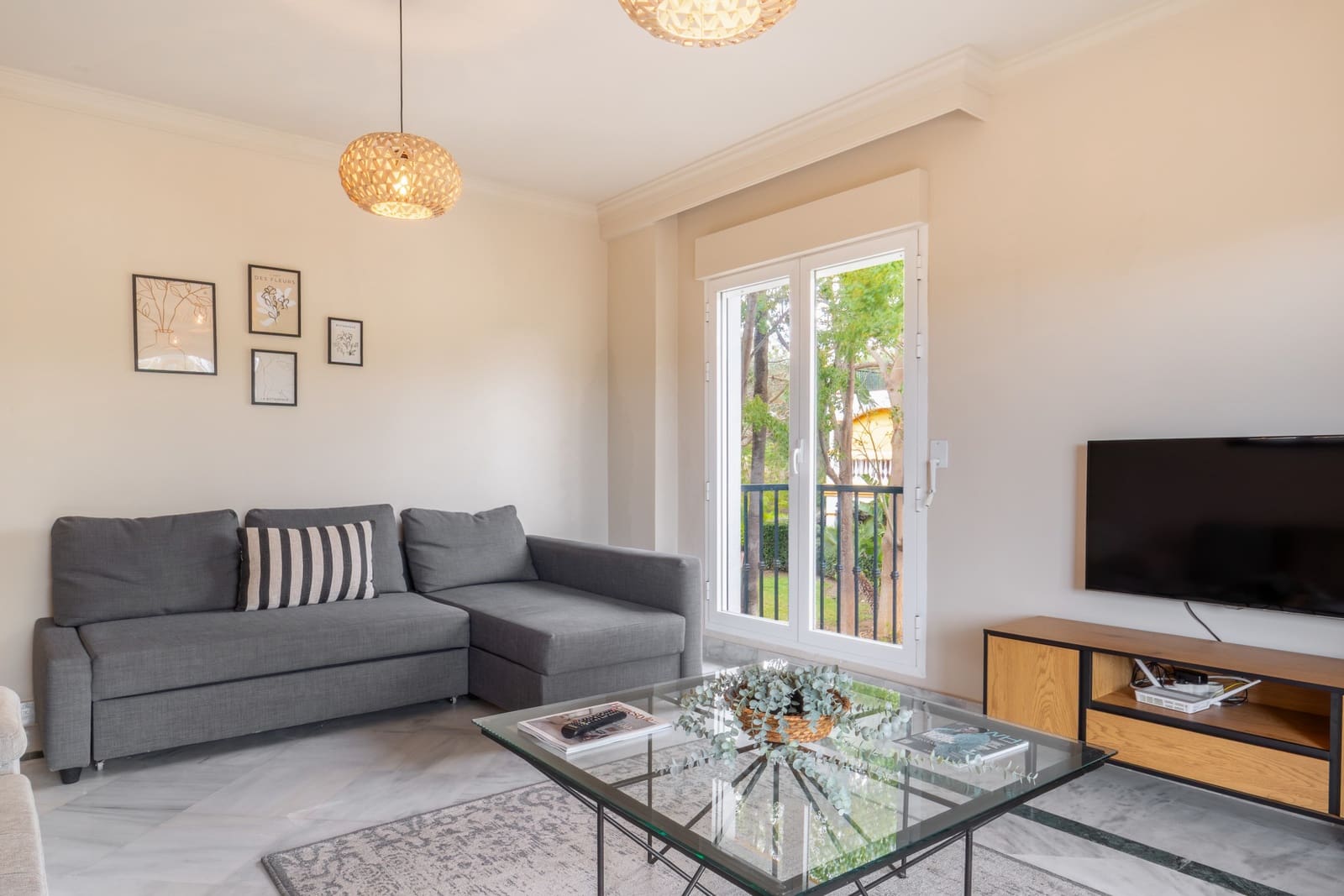 3 bedroom Apartment for rent in Marbella with pool garage - € 2,500 (Ref: 9679279)