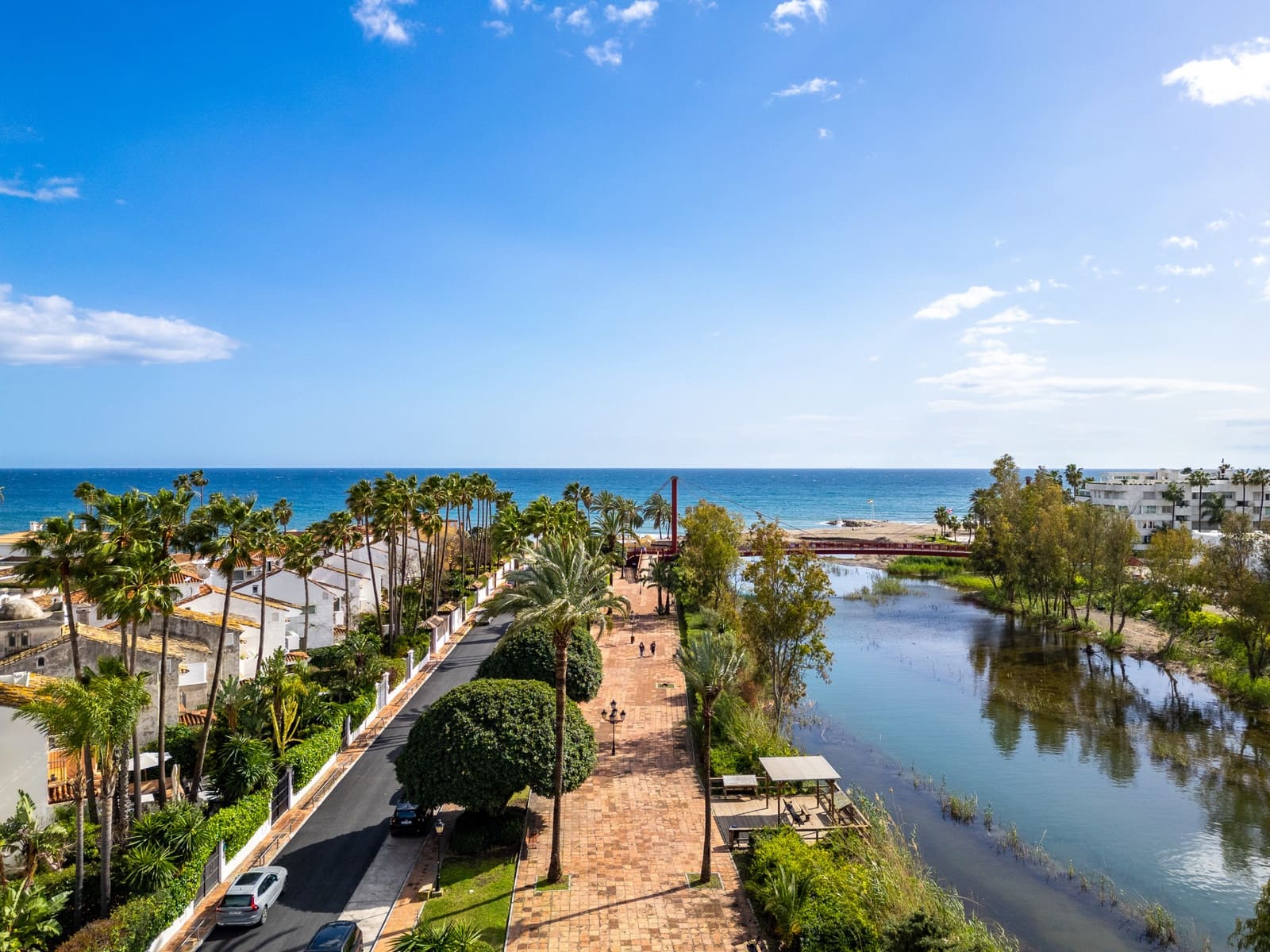 1 bedroom Apartment for rent in Golden Mile with pool garage - € 2,200 (Ref: 9679280)