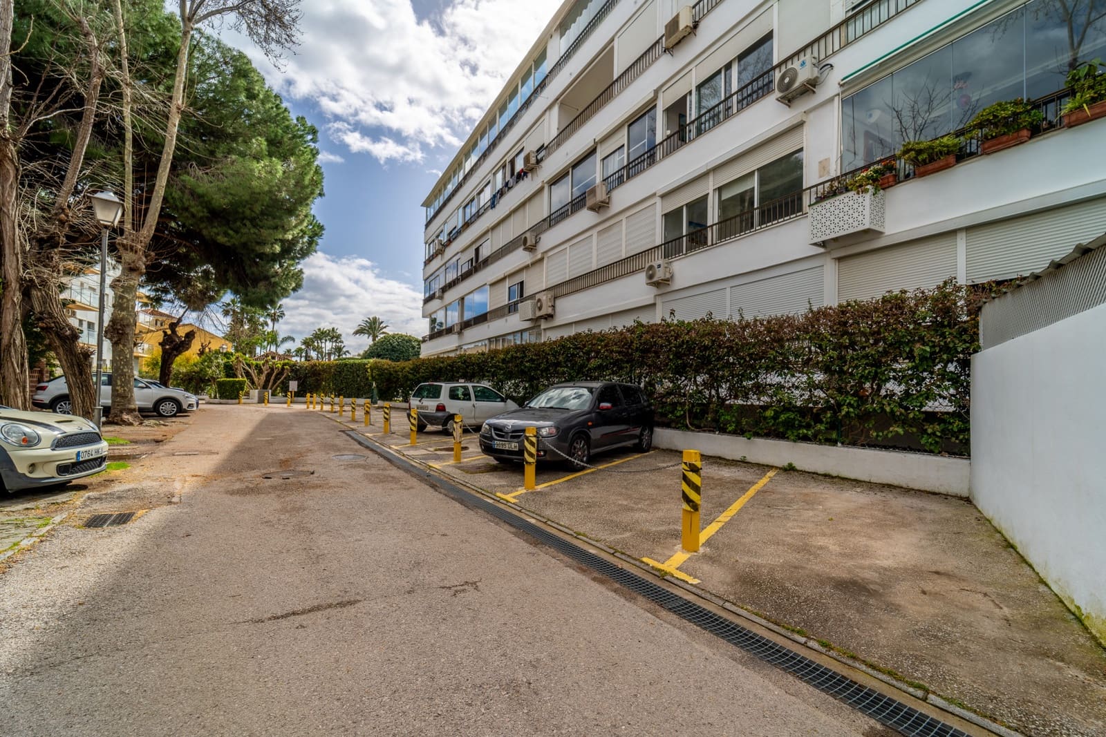 1 soveværelse Lejlighed til leje i Golden Mile med swimmingpool garage - € 2.200 (Ref: 9679280)