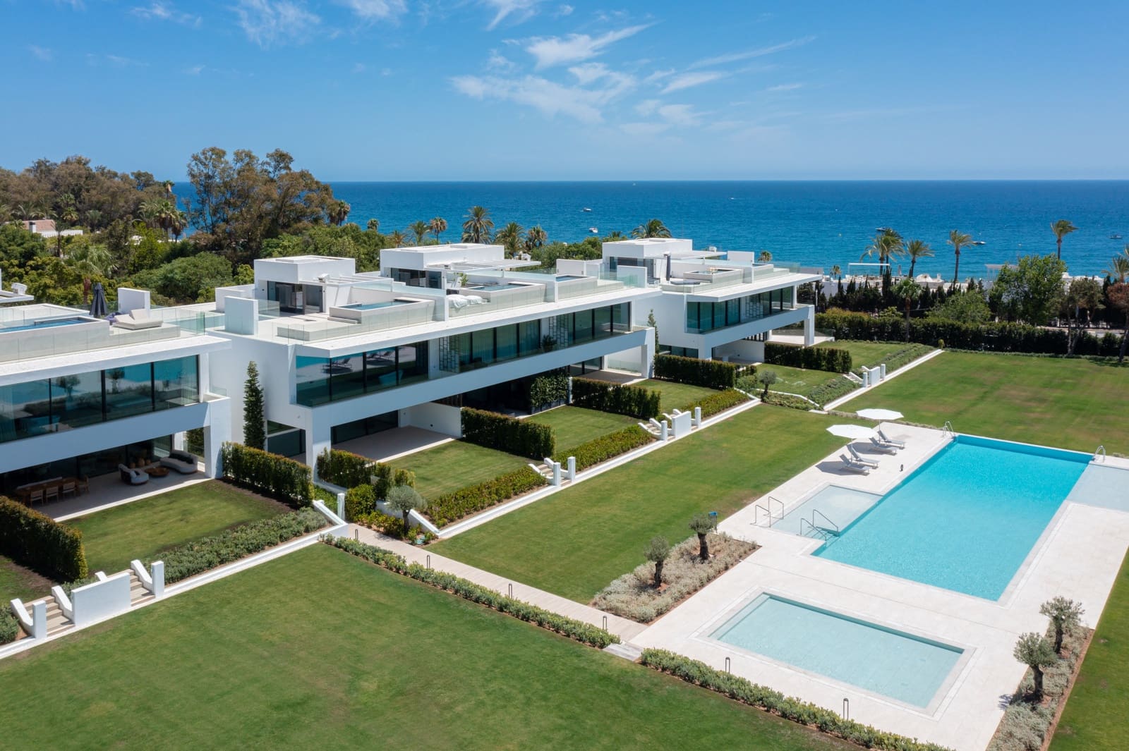 Chalet de 4 habitaciones en Marbella en venta con piscina garaje - 6.300.000 € (Ref: 9679671)