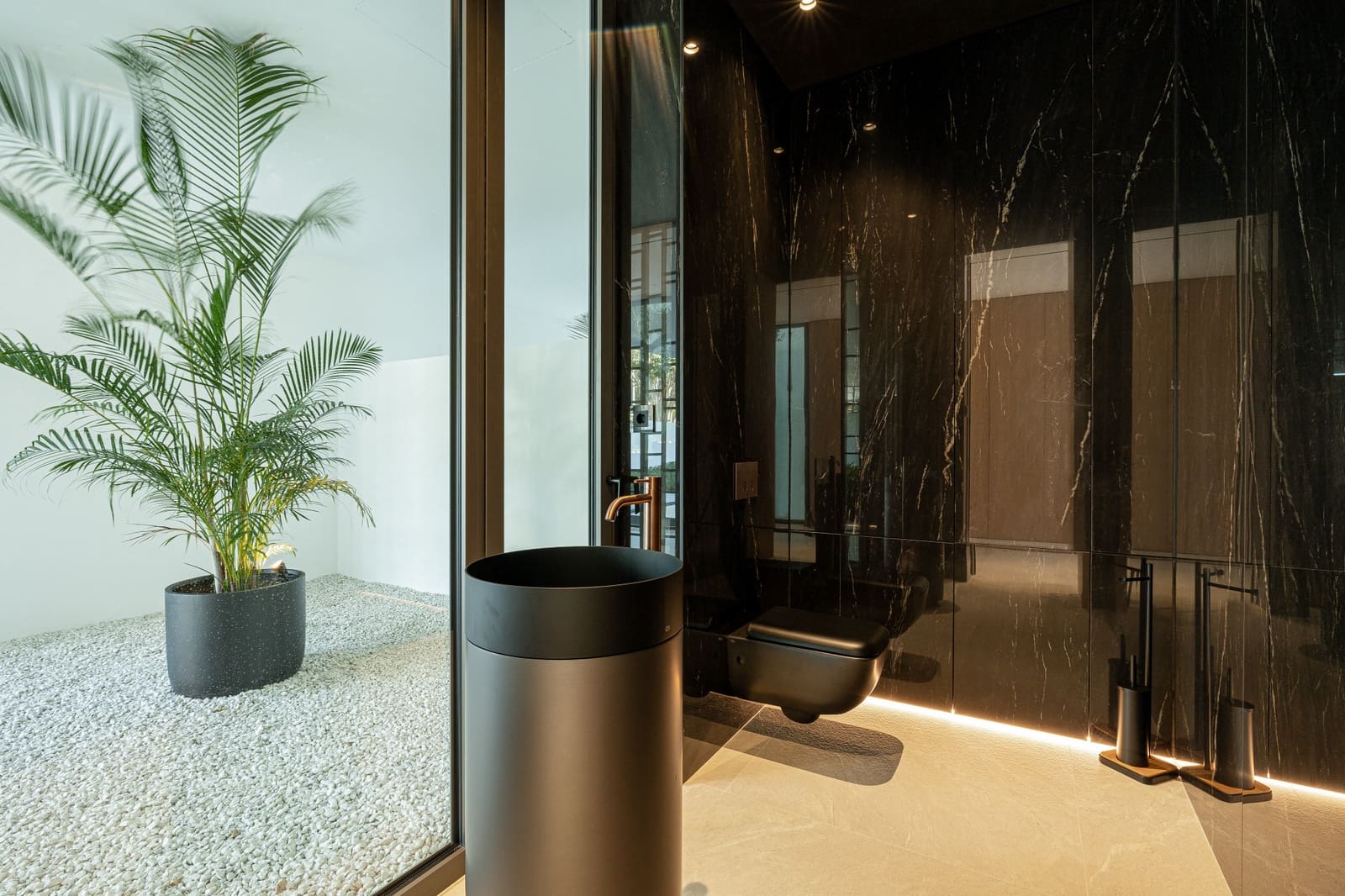 Chalet de 4 habitaciones en Marbella en venta con piscina garaje - 6.300.000 € (Ref: 9679671)