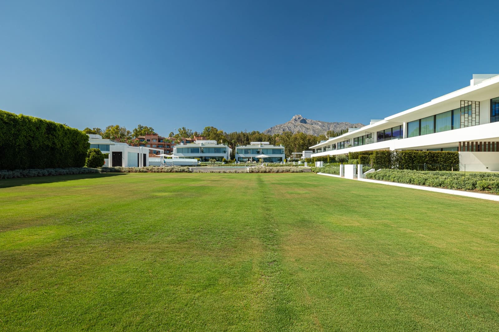 Chalet de 4 habitaciones en Marbella en venta con piscina garaje - 6.300.000 € (Ref: 9679671)