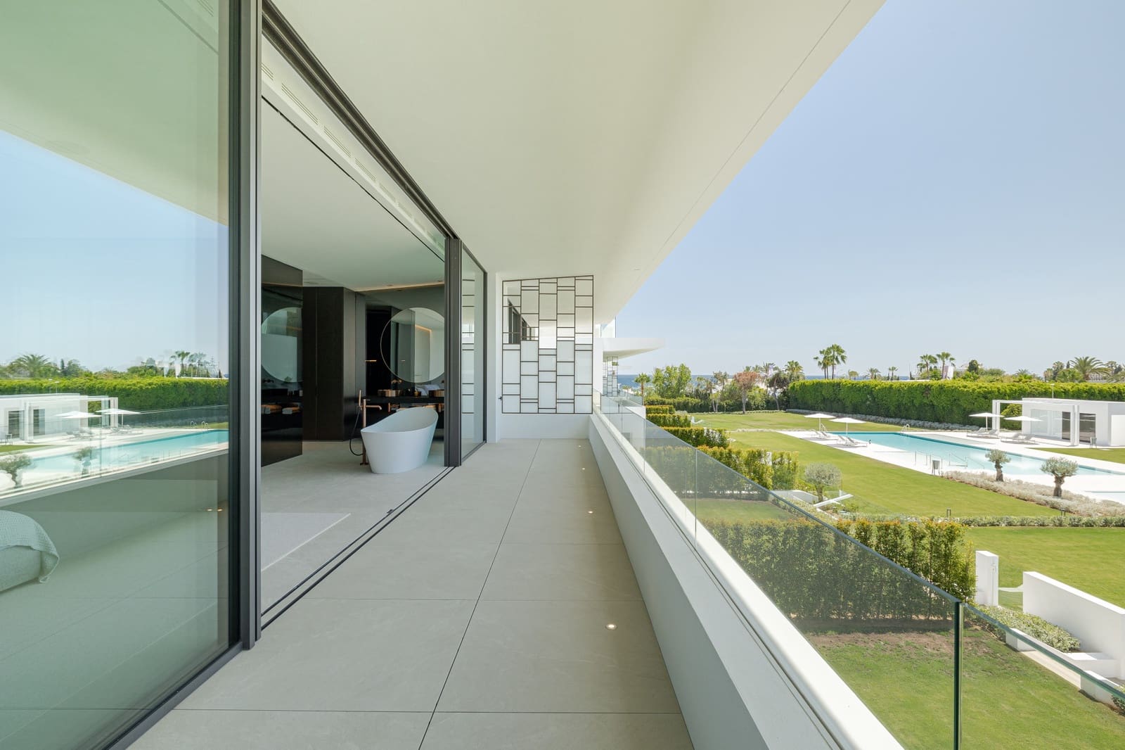 4 soverom Villa til salgs i Marbella med svømmebasseng garasje - € 6 300 000 (Ref: 9679671)