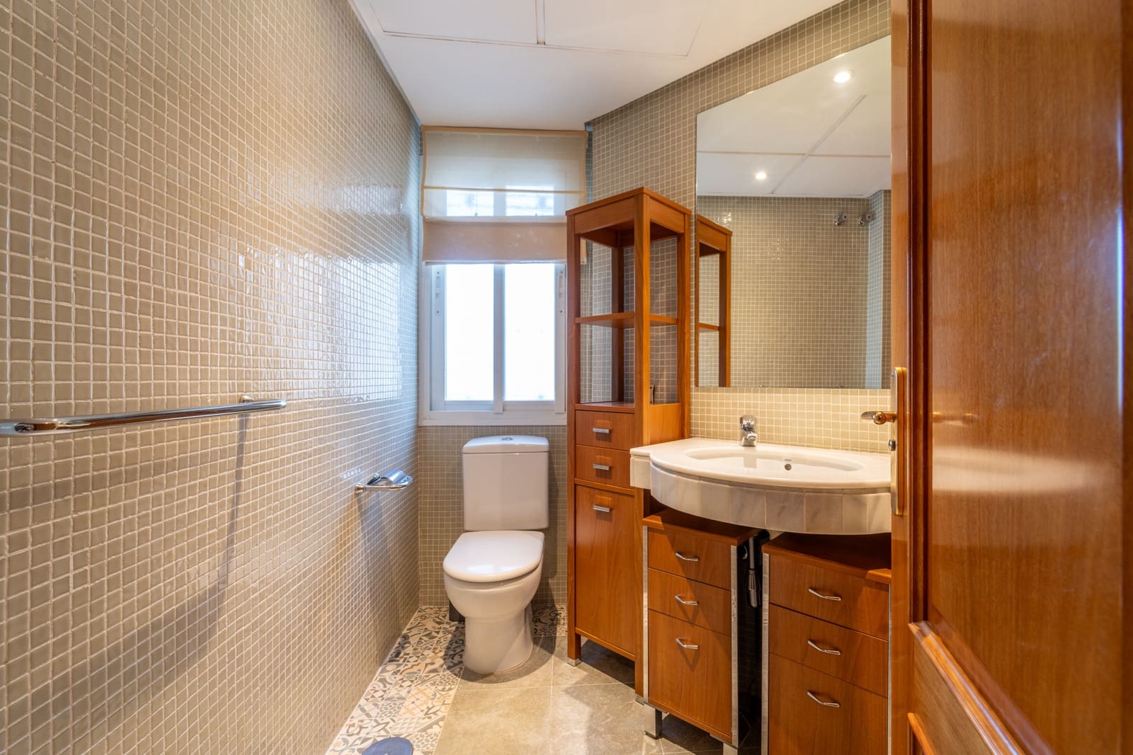 4 bedroom Townhouse for rent in Marbella with pool garage - € 3,300 (Ref: 9688564)