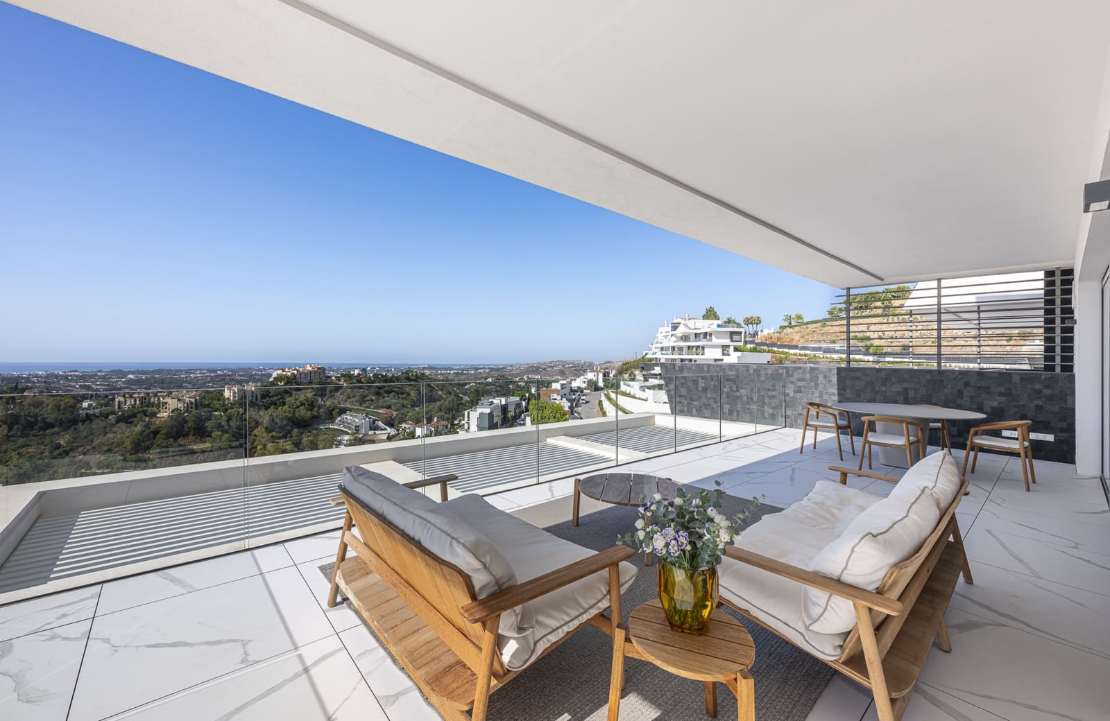 3 slaapkamer Appartement te koop in Benahavis met zwembad garage - € 1.950.000 (Ref: 9690382)