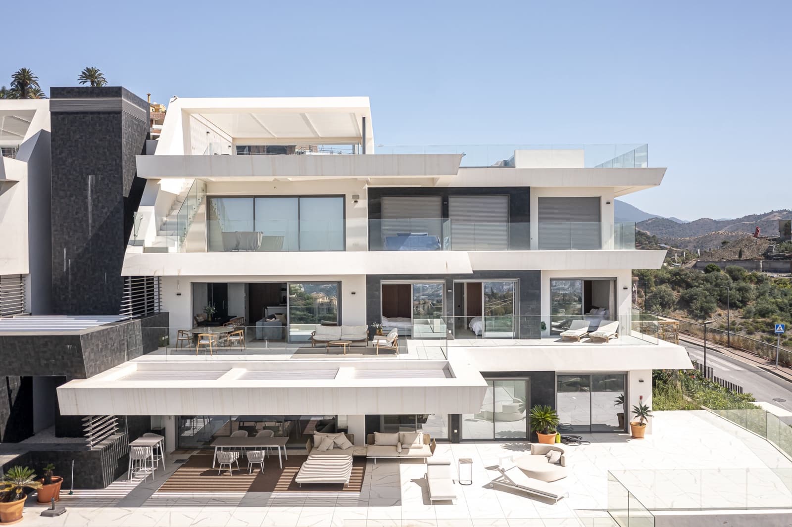 3 slaapkamer Appartement te koop in Benahavis met zwembad garage - € 1.950.000 (Ref: 9690382)