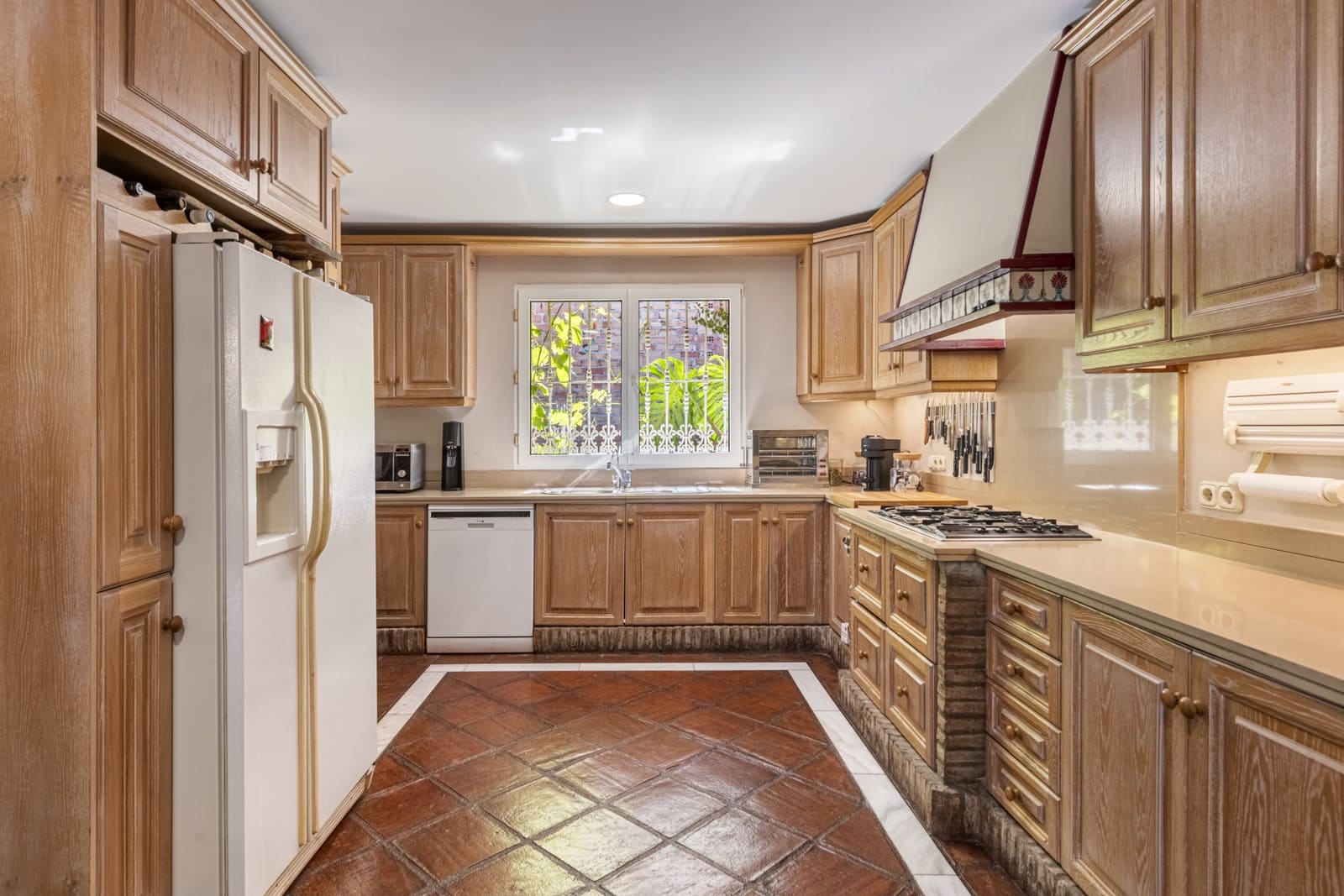 4 soveværelse Villa til salg i Marbella med swimmingpool garage - € 2.900.000 (Ref: 9695161)