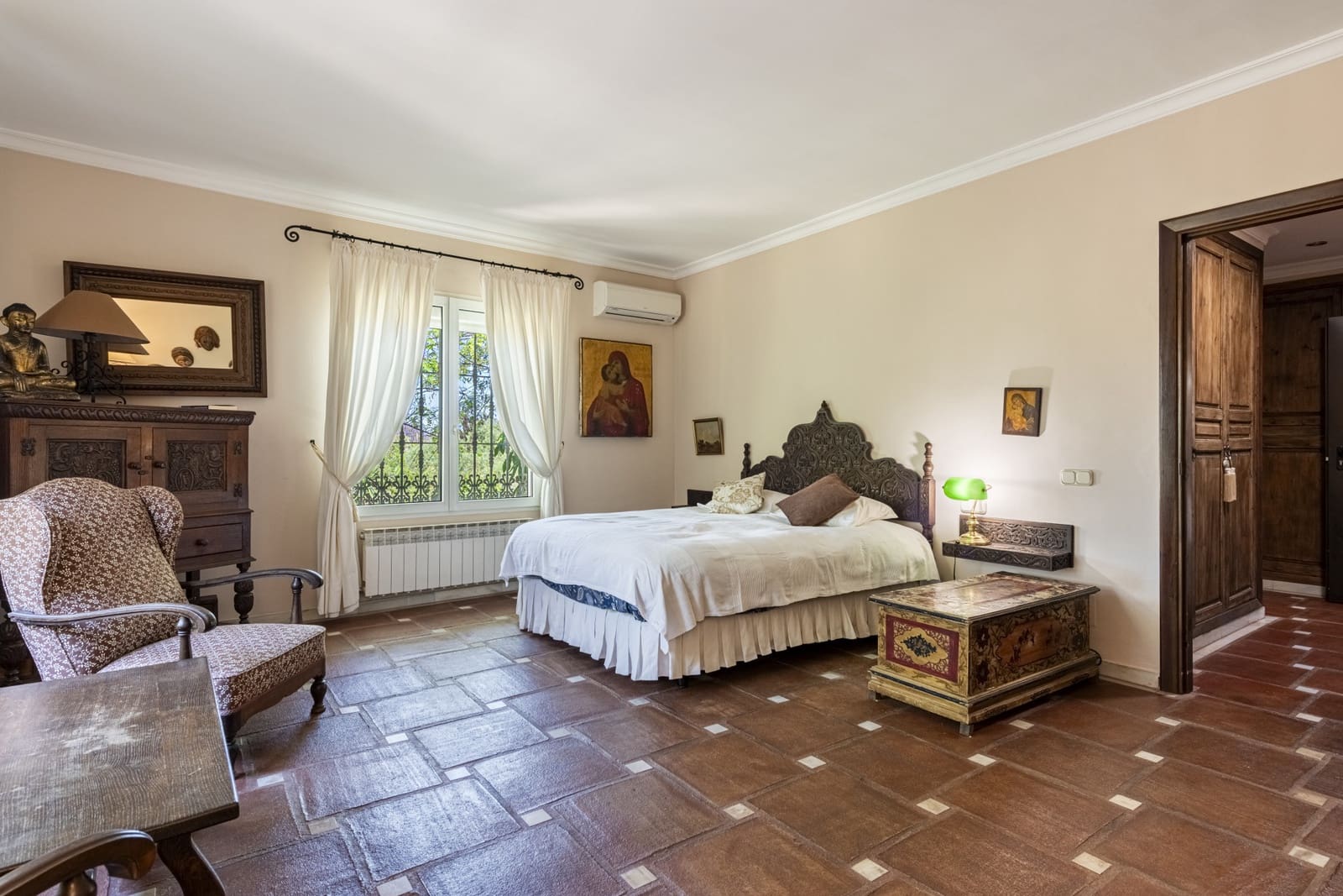 4 soveværelse Villa til salg i Marbella med swimmingpool garage - € 2.900.000 (Ref: 9695161)