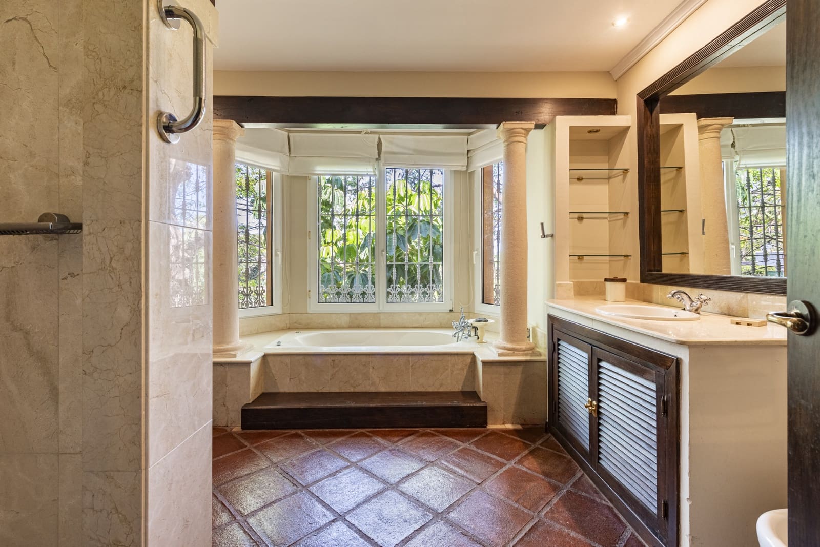 4 soveværelse Villa til salg i Marbella med swimmingpool garage - € 2.900.000 (Ref: 9695161)