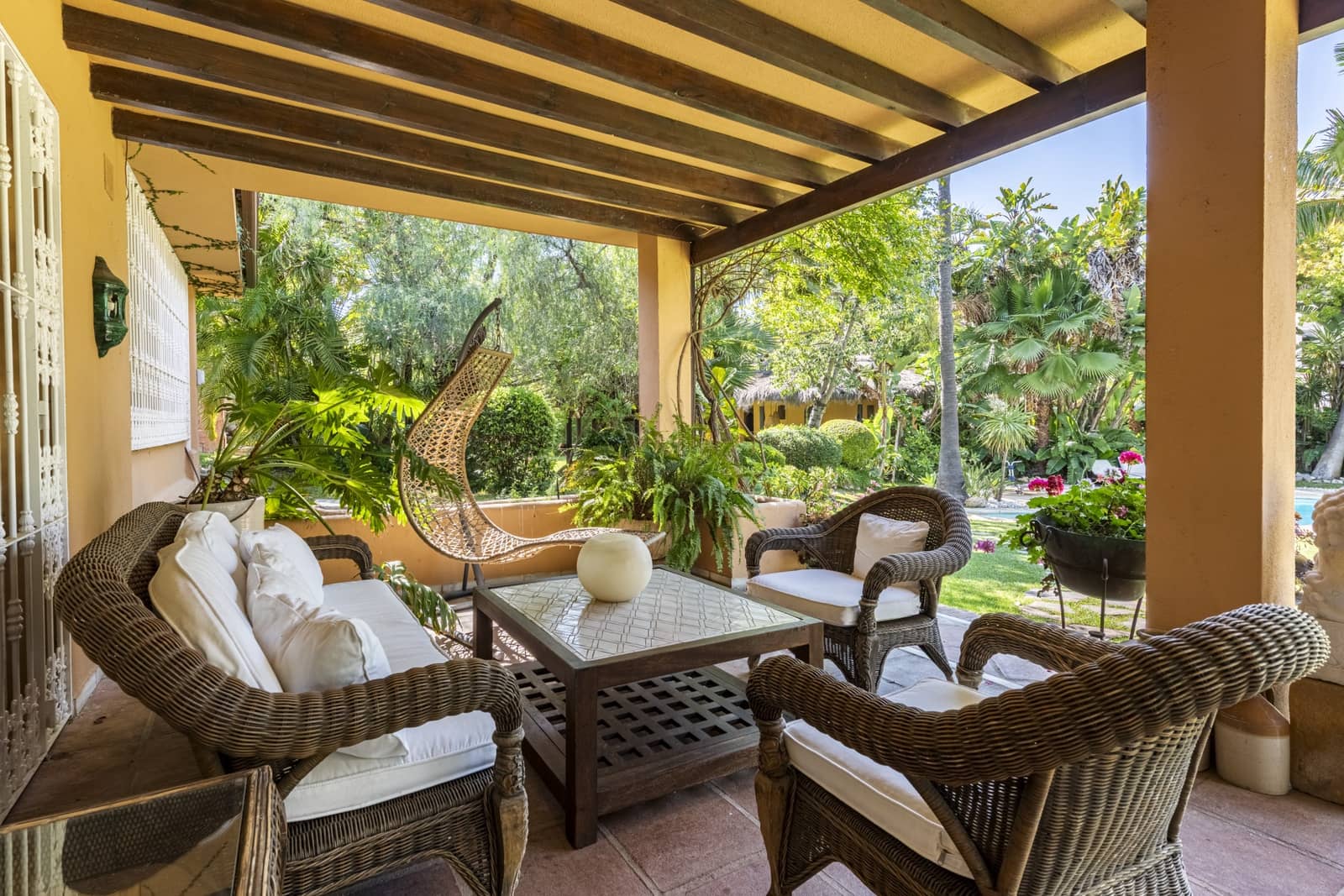 4 soveværelse Villa til salg i Marbella med swimmingpool garage - € 2.900.000 (Ref: 9695161)