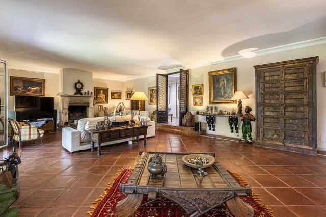 4 quarto Moradia para venda em Marbella com piscina garagem - 2 900 000 € (Ref: 9695161)