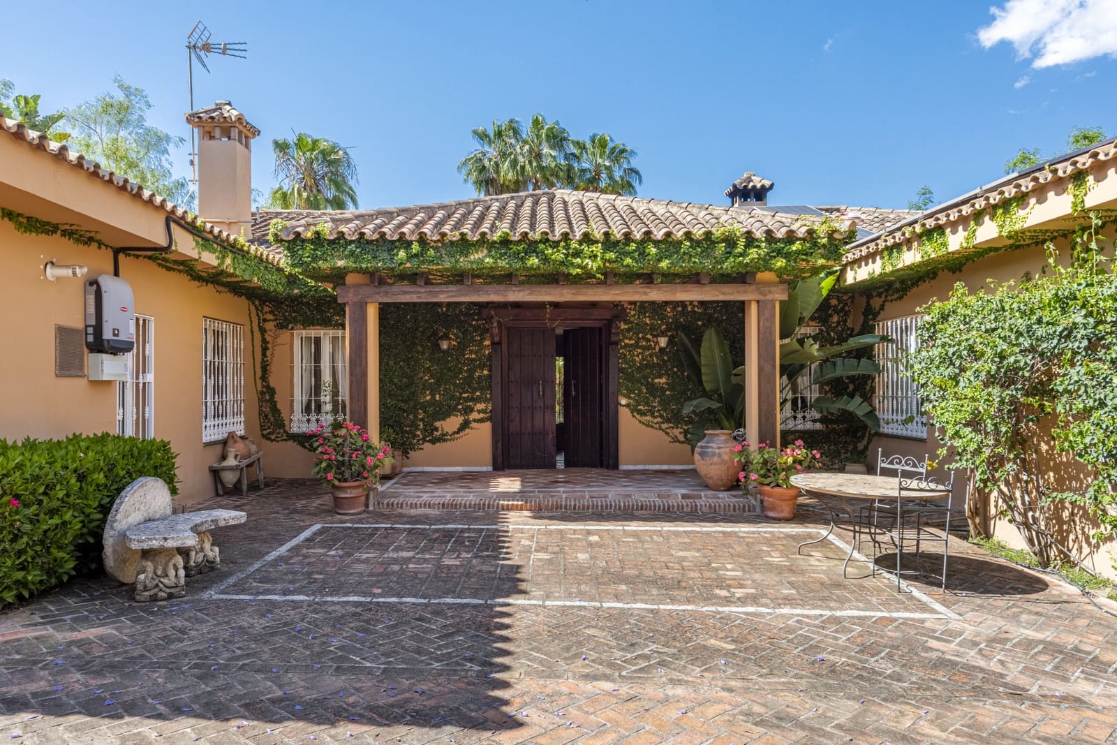 4 soveværelse Villa til salg i Marbella med swimmingpool garage - € 2.900.000 (Ref: 9695161)