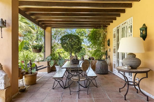4 quarto Moradia para venda em Marbella com piscina garagem - 2 900 000 € (Ref: 9695161)