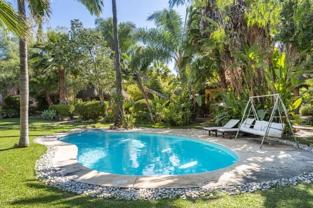 4 quarto Moradia para venda em Marbella com piscina garagem - 2 900 000 € (Ref: 9695161)