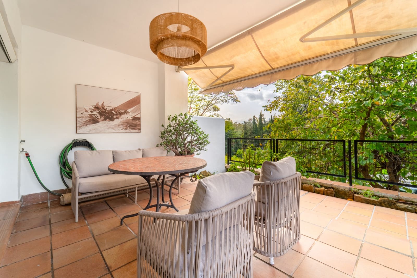 3 bedroom Townhouse for rent in Marbella with pool garage - € 4,150 (Ref: 9699689)