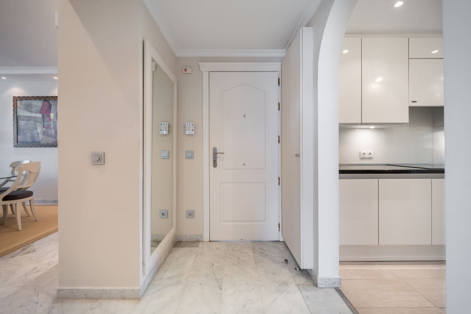 4 bedroom Penthouse for sale in Marbella with pool garage - € 5,100,000 (Ref: 9701490)