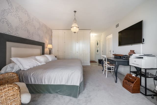 4 slaapkamer Penthouse te koop in Marbella met zwembad garage - € 5.100.000 (Ref: 9701490)