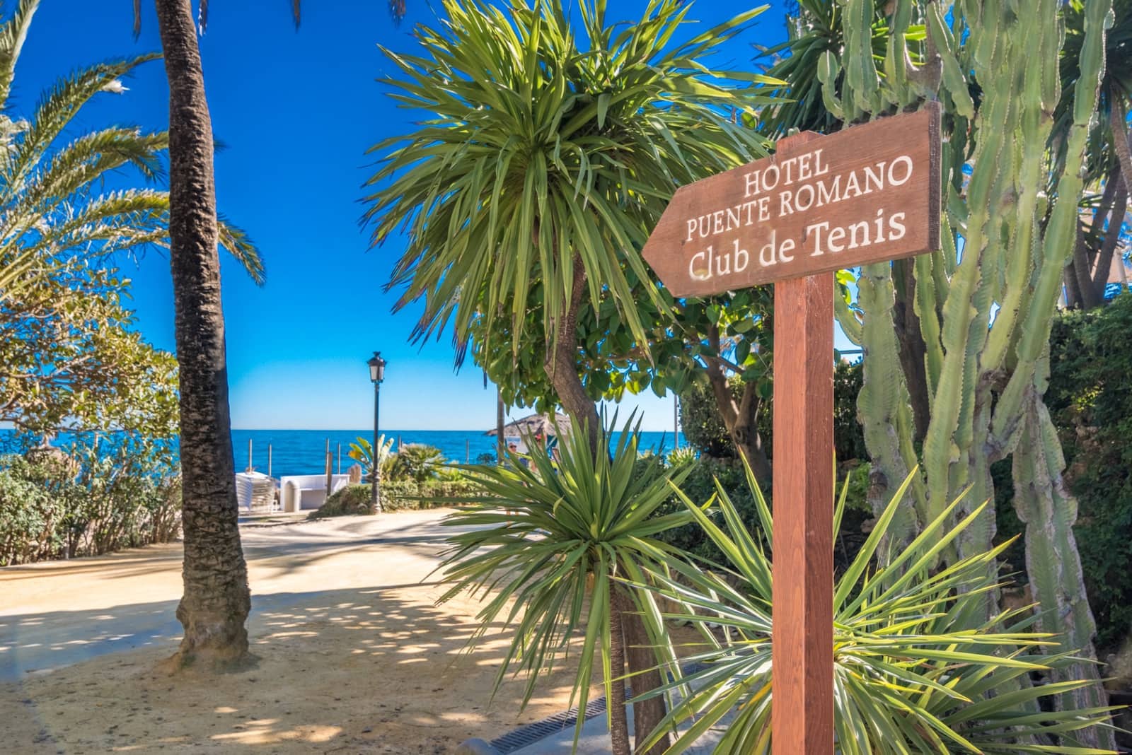 4 bedroom Penthouse for sale in Marbella with pool garage - € 5,100,000 (Ref: 9701490)