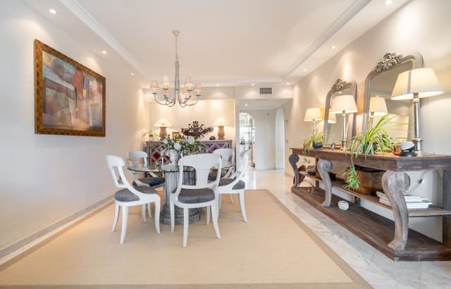 4 soveværelse Penthouse til salg i Marbella med swimmingpool garage - € 4.950.000 (Ref: 9701490)