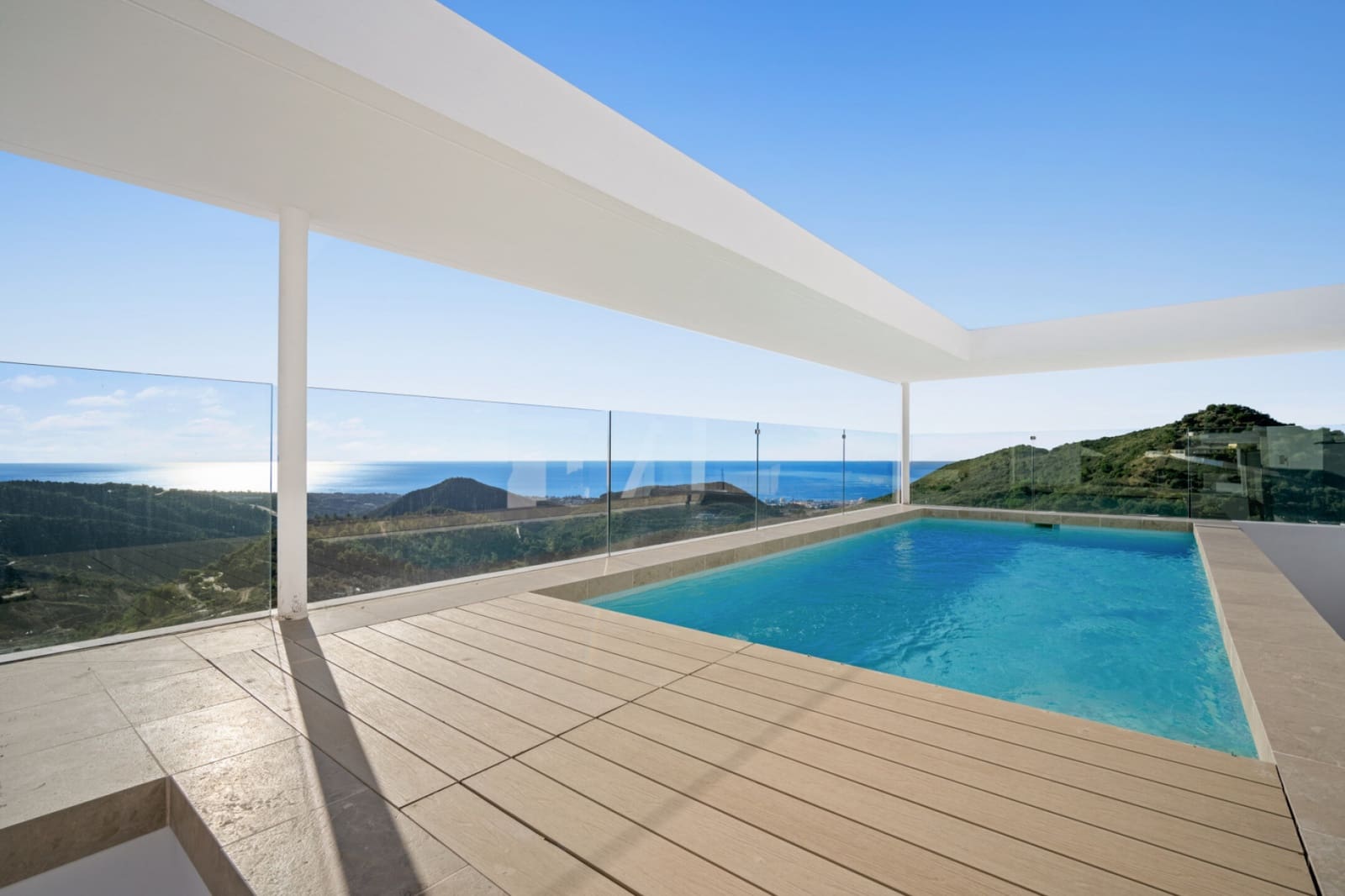 3 bedroom Penthouse for sale in Ojen with pool garage - € 2,995,000 (Ref: 9711822)