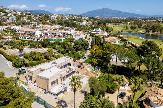 5 soveværelse Villa til salg i Benahavís med swimmingpool garage - € 2.850.000 (Ref: 9711823)